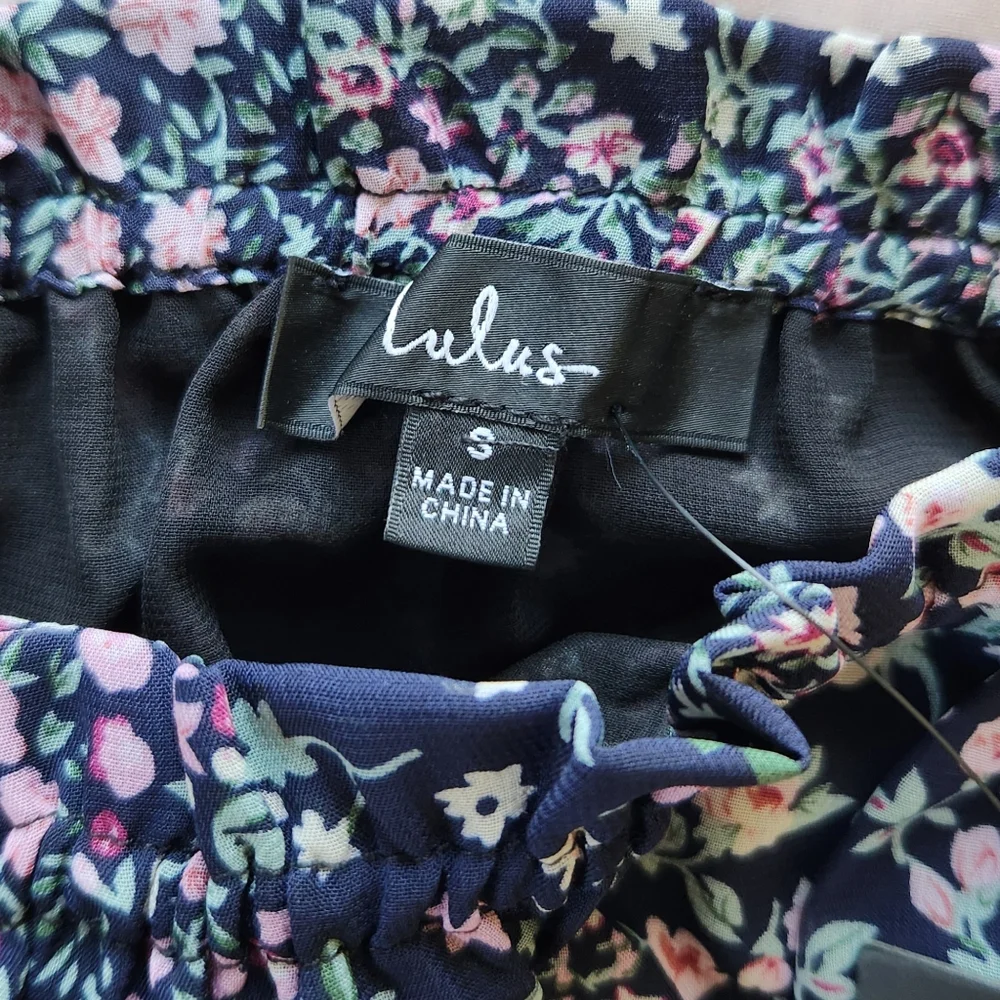 NWT Lulus "Neva Navy Blue Floral Print Off-the-Shoulder Maxi Dress" Size Small - Picture 6 of 10